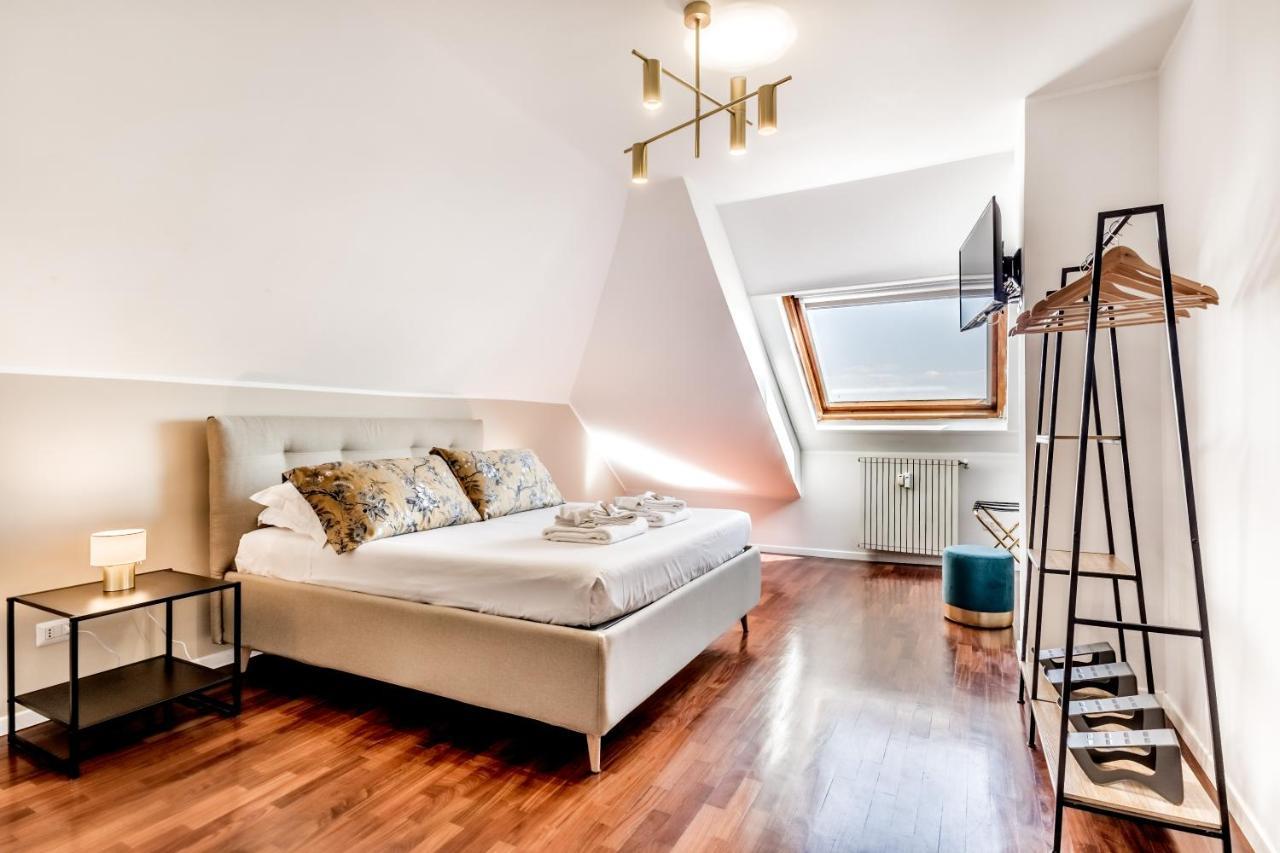 Bbhome Penthouse Bright And Elegant Metro Conca D'Oro Rome Exterior photo